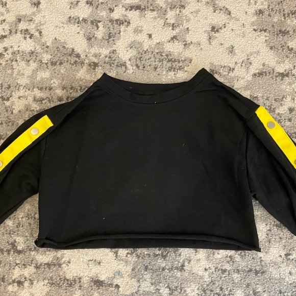 Tops - Snap Sleeve Long Sleeve